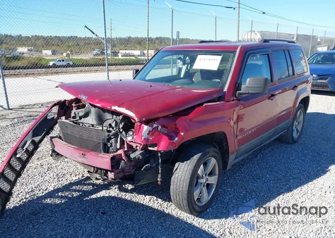 2012 Jeep Patriot Latitude z USA, uszkodzony, nr VIN 1C4NJRFB5CD614684